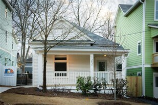 1353 Finley St NE in Atlanta, GA - Building Photo