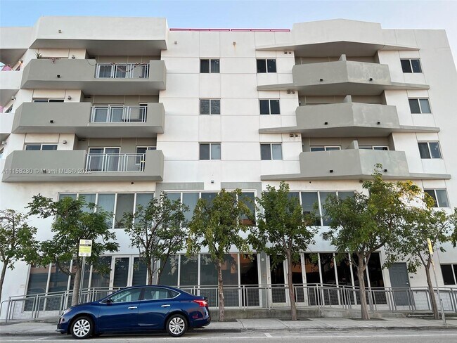 2300 NW 7th St-Unit -104 in Miami, FL - Building Photo - Building Photo