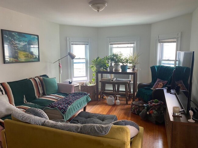 90 Morrison Ave, Unit 3