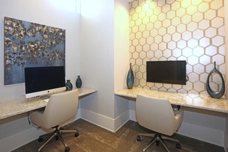 The Aster - Disposition in Cary, NC - Foto de edificio - Building Photo