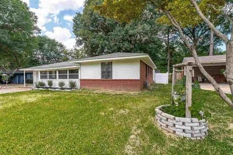 property at 3349 Northmoor Ave