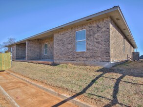 2805 Josie Cir in Oklahoma City, OK - Building Photo - Building Photo