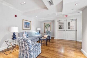 801 S Olive Ave in West Palm Beach, FL - Building Photo - Building Photo
