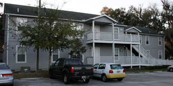 2905 SW Archer Rd Apartments