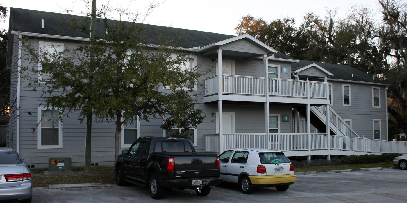 2905 SW Archer Rd in Gainesville, FL - Foto de edificio