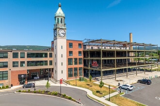 Lace Village in Scranton, PA - Foto de edificio - Building Photo