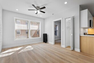 1633 W Chase Ave in Chicago, IL - Foto de edificio - Building Photo