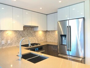 8570 Rivergrass Dr in Vancouver, BC - Building Photo - Building Photo