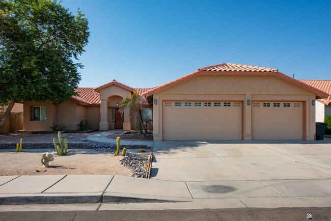 8215 Forget Me not St in Yuma, AZ - Building Photo - Building Photo