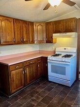 87 W Peenpack Trail in Sparrow Bush, NY - Building Photo - Building Photo