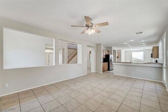 9027 Edenbridge Ct in Las Vegas, NV - Building Photo - Building Photo