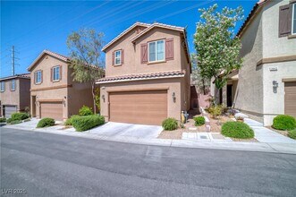 3939 N Zodiacal Light St in Las Vegas, NV - Building Photo - Building Photo