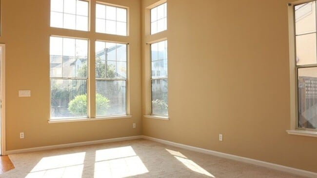 861 Markham Terrace in Sunnyvale, CA - Building Photo - Building Photo