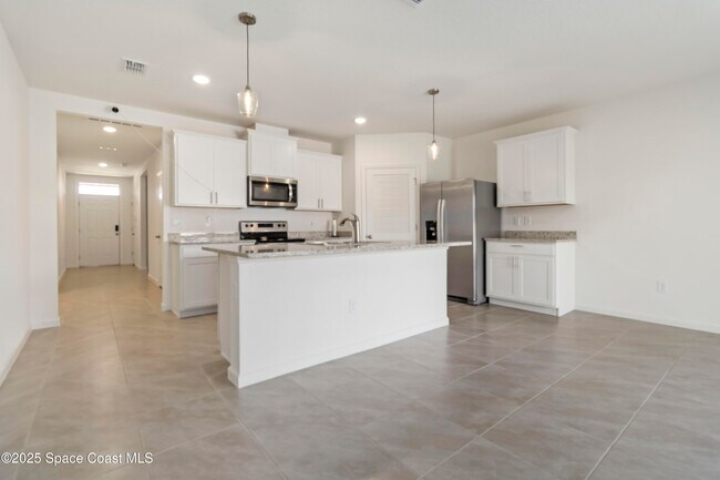 7144 Topaz Dr in Grant Valkaria, FL - Building Photo - Building Photo