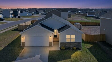 784 Hoffman Hills Blvd in Willard, MO - Building Photo - Building Photo