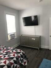 142 Mapes Ave in Newark, NJ - Foto de edificio - Building Photo