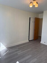 712 N Broad St, Unit 8D in Elizabeth, NJ - Building Photo - Building Photo