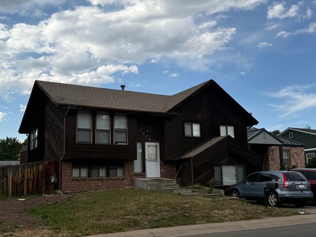 property at 728 Iowa St