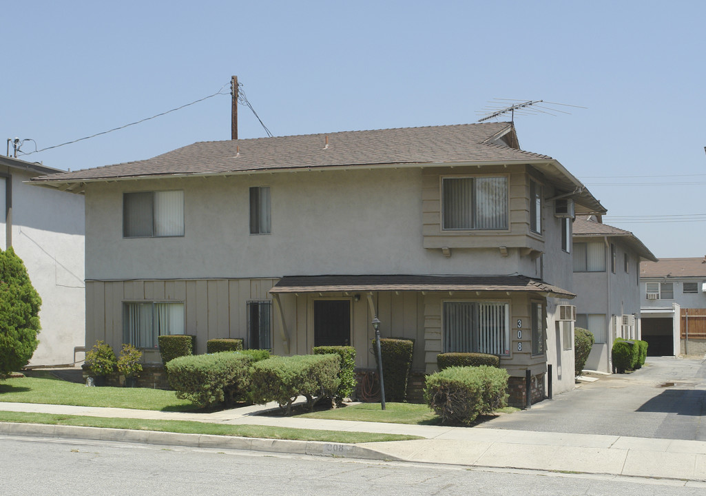 308 N 4th St in Alhambra, CA - Building Photo