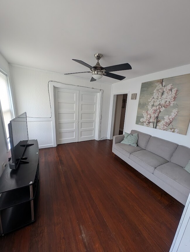 property at 1062 Saratoga St