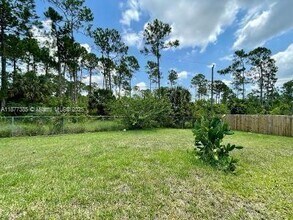 175 Brantley St SE in Palm Bay, FL - Foto de edificio - Building Photo