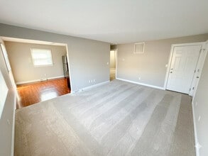 1420 S 14th St in St. Charles, IL - Building Photo - Building Photo