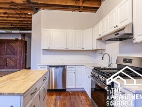934 W Roscoe St in Chicago, IL - Building Photo - Building Photo