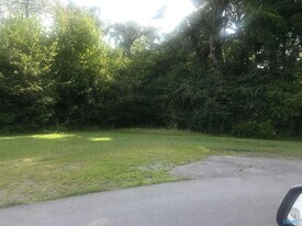 226 6th St SW in Arab, AL - Building Photo