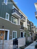 1475 Sandbar Ln in San Pedro, CA - Building Photo