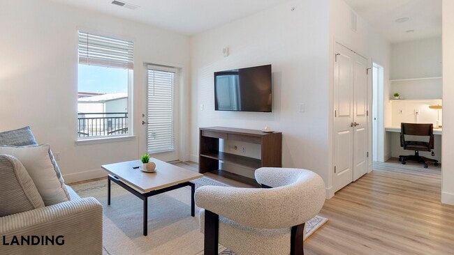 10670 Jake Jabs Blvd in Longmont, CO - Building Photo - Building Photo