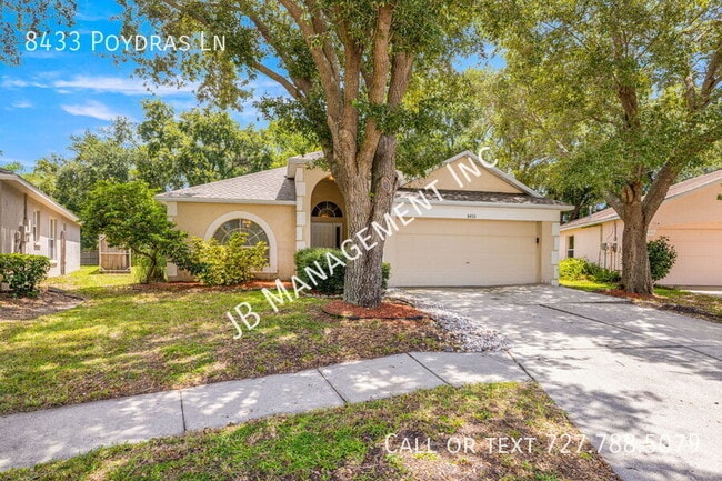 8433 Poydras Ln in Tampa, FL - Building Photo - Building Photo