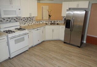 7349 Volley Dr N in Jacksonville, FL - Building Photo - Building Photo