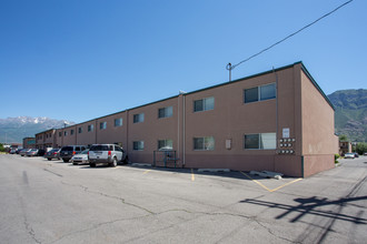 Cinamon Tree Apartments in Provo, UT - Building Photo - Building Photo