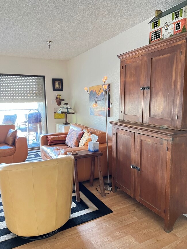 425 S Parkcrest, Unit 316 in Mesa, AZ - Building Photo - Building Photo
