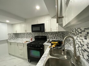 61 Livingston Rd in Milton, ON - Building Photo - Building Photo