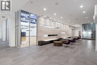 525 Foster Ave in Coquitlam, BC - Building Photo - Building Photo