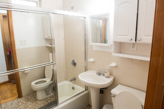 66 Brooks St, Unit 3 in Boston, MA - Building Photo - Building Photo