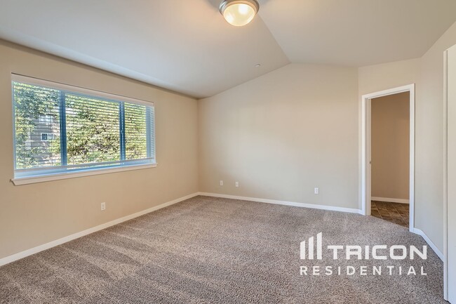8201 184th Ave E in Bonney Lake, WA - Building Photo - Building Photo