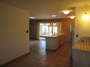 3232 Reina Dr NE in Albuquerque, NM - Building Photo - Building Photo