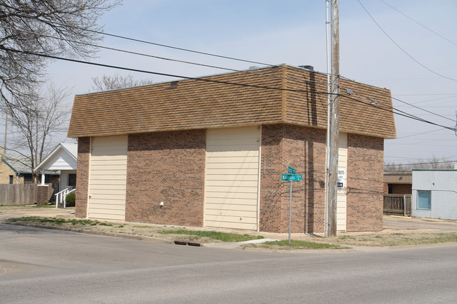 1804 E 1st St in Wichita, KS - Building Photo - Building Photo