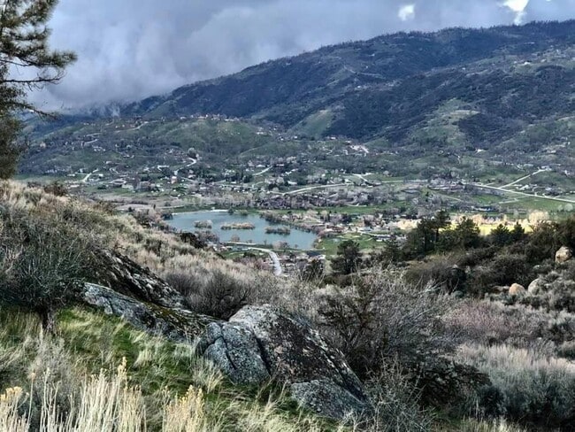 property at 28101 Skyline Dr