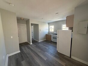 1038 Main St in Worcester, MA - Foto de edificio - Building Photo