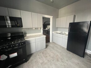 4956 S Michigan Ave in Chicago, IL - Building Photo - Building Photo