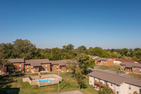 Stephens Park Apartments in Columbia, MO - Foto de edificio - Building Photo