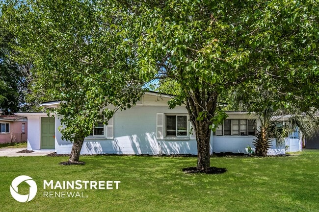 property at 4585 Palmer Ave