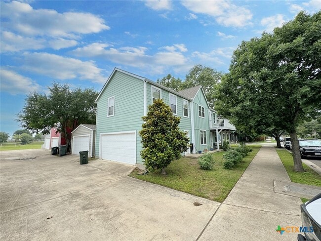 426 Shadow Point in San Marcos, TX - Building Photo - Building Photo