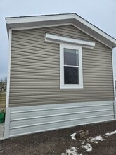 4930 Bay Dr in Superior, WI - Foto de edificio - Building Photo