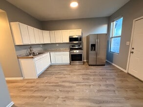 3917 W Van Buren St in Chicago, IL - Building Photo - Building Photo