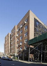 Traymore Apartments in Forest Hills, NY - Building Photo - Building Photo