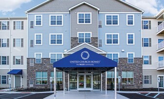 The Niles Community in Niles, OH - Building Photo